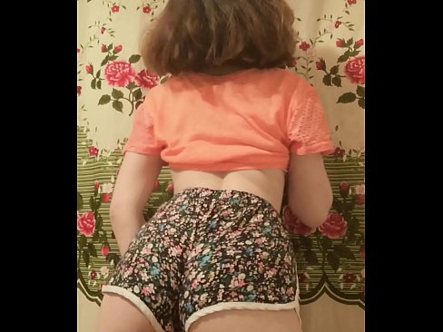 ❤️ Nwa ọhụrụ sexy na-eyipụ uwe mkpirisi ya na igwefoto ❤️ na porn% ig.xlxxporno.ru% ❌❤